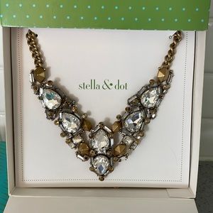 Stella & Dot Statement Necklace
